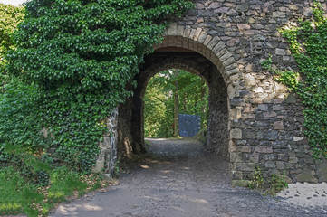 Zamek Grodziec - brama.