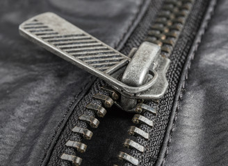 locking zipper macro