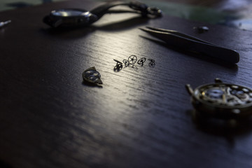 The process of repair of mechanical watches 