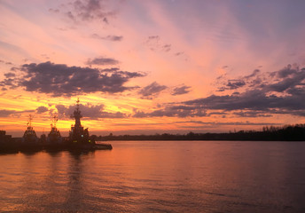  Tugboats in the coast of Parana River