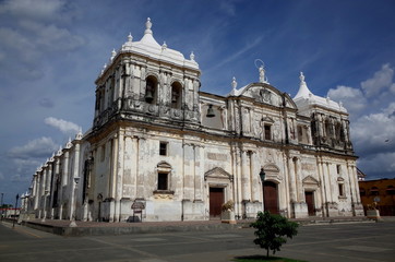 Fototapeta na wymiar Leon Cathedral in Nicaragua, the biggest cathedral in Central America