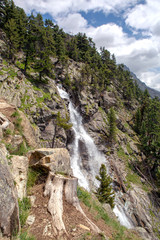 Fototapeta na wymiar pontresina waterfall