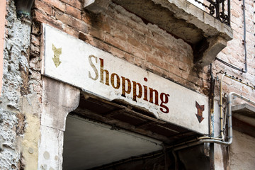 Schild 226 - Shopping