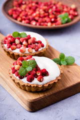 Wild strawberry tartlets