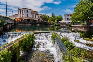 Obraz premium L'Isle-sur-la-Sorgue, Vaucluse, France.