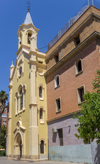 Fototapeta na wymiar Colorful church in the historic center of Valencia