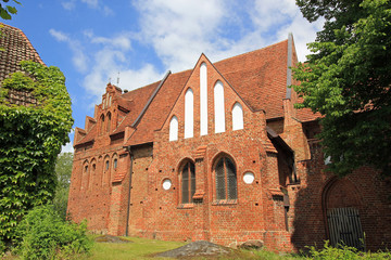 Fototapeta na wymiar Brüel: Frühgotische Stadtkirche (13. Jh., Mecklenburg-Vorpommern)