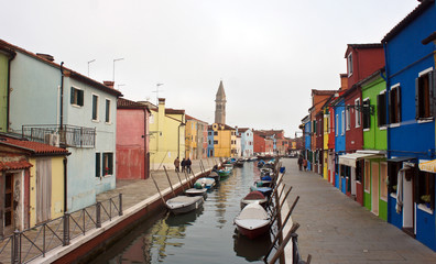 Fototapeta na wymiar Channel between houses on the island of Burano near Venice
