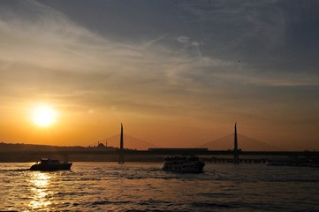 Fototapeta premium Haliç' te Gün batımı