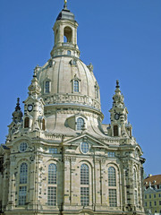 Fototapeta na wymiar Frauenkirche in Dresden in Sachsen