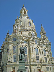 Fototapeta na wymiar Frauenkirche in Dresden in Sachsen