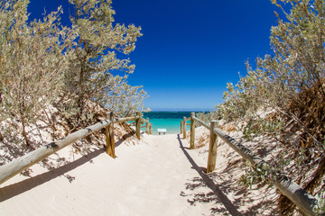 L'accès à la plage Paradis