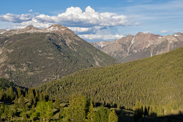 Fototapeta na wymiar Colorado Mountain Landscape in Summer