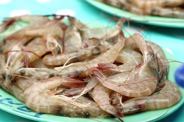 fresh shrimp at the market