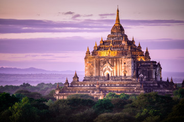 Pagoda Sunset in Bagan, Myanmar - obrazy, fototapety, plakaty
