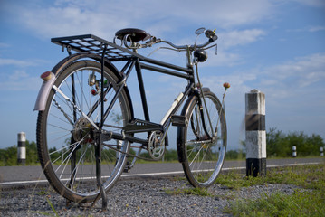 Fototapeta premium Old bike in Thailand, old bike in dam
