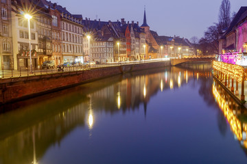 Fototapeta na wymiar Strasbourg. Quay St. Nicholas.