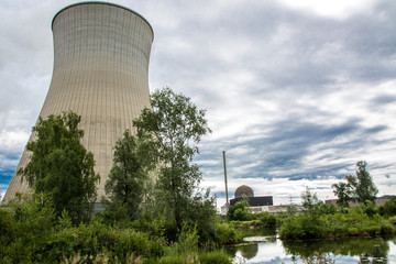K&uuml;hlturm Kernkraftwerk Grundremmingen in Bayern