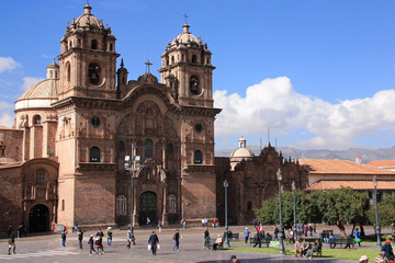 Eglise baroque de la Compania de Jesus à Cusco au Pérou