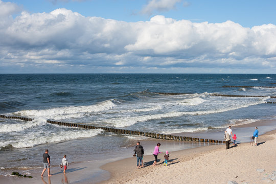 Widok plaży w Ustroniu Morskim