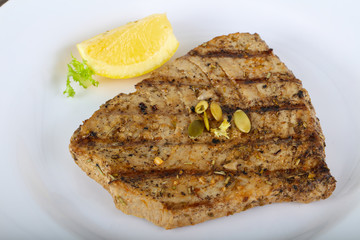 Grilled tuna steak