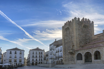 Vistas de la plaza mayor de Cáceres, España
