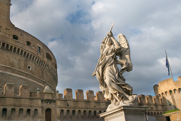 Obraz premium Bernini's marble statue of angel from the Sant'Angelo Bridge in Rome, Italy