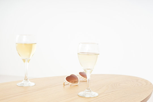 wineglass and berpwater image