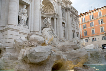 Fototapeta na wymiar Fountain di Trevi, Rome, Italy