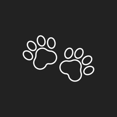 Fototapeta na wymiar Paw print vector icon in line style. Dog or cat pawprint illustration. Animal silhouette.