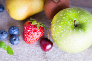 Fresh fruits and berries 