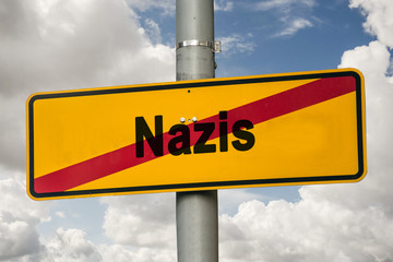 Schild 244 - Nazis