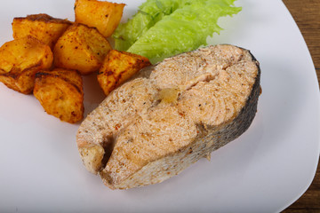 Steamed salmon