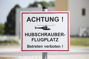 german helicopter landing spot sign © Tobias Arhelger
