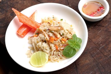 Fried rice with crab
