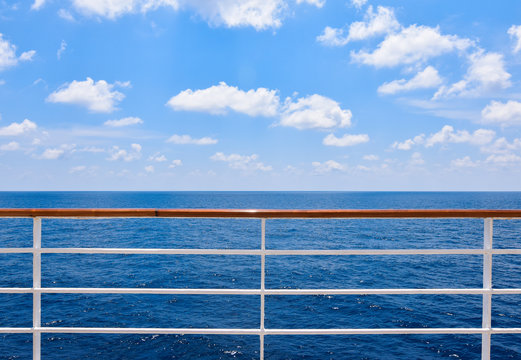 Fototapeta Railing of cruise ship with ocean view.