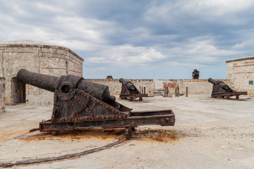 Fototapeta na wymiar Cannons at the Morro castle in Havana, Cuba