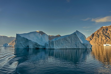 Fototapeta na wymiar Iceberg in Greenland