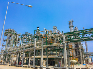 Fototapeta premium Oil refinery plant