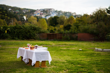 buffet under the open sky
