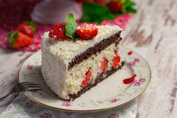 Erdbeertorte auf Teller