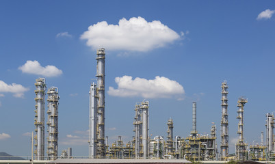 Oil refinery tower
