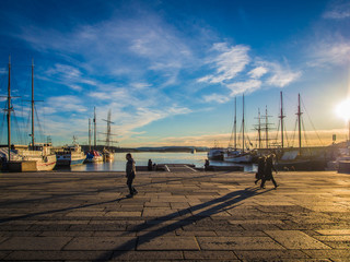 Sunset on Oslo Harbour - obrazy, fototapety, plakaty