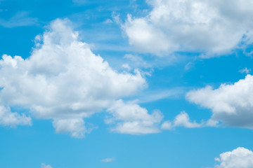 Obraz na płótnie Canvas soft cloud with blue sky for backdrop background