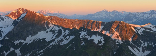 Naklejka na ściany i meble Ridge