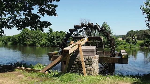 Wassersch&ouml;pfrad in Hausen Franken