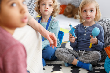 Girl with rattles © Photographee.eu