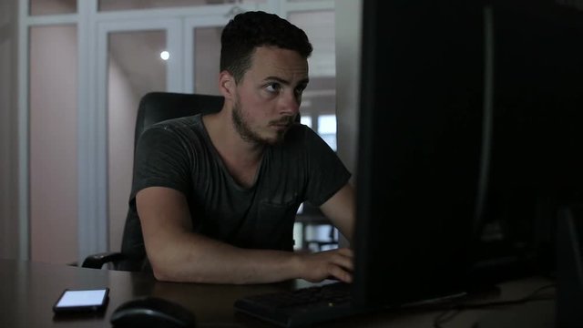 A hacker hacks a computer and looks around
