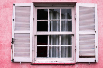 Fototapeta na wymiar Pink Window