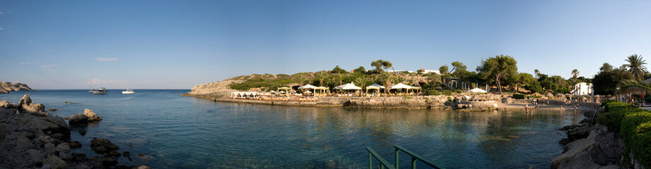 Panorama der Bucht von Kalithea auf der griechischen Insel Rhodos